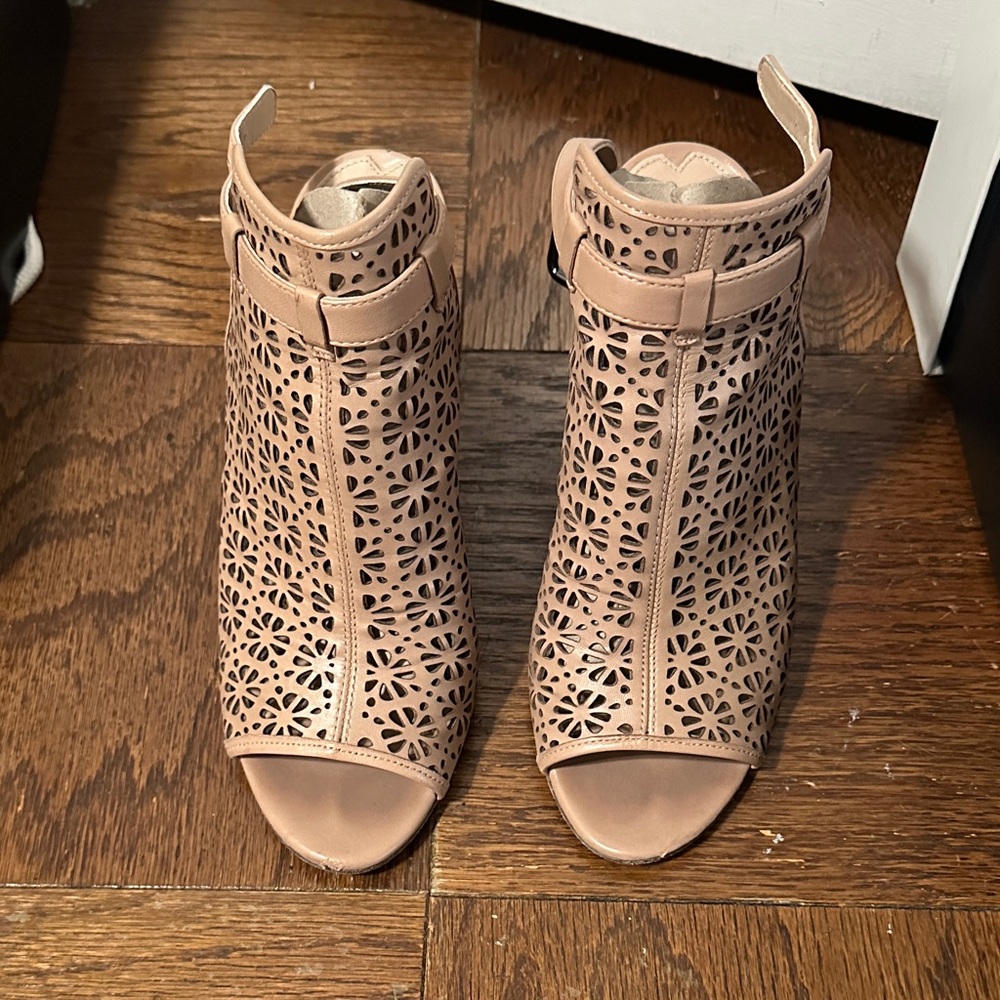 VIA SPIGA FLUERA Peep-Toe Ankle Boots